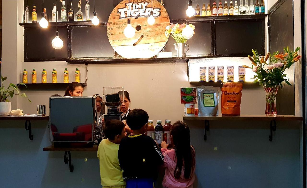 Tiny Tigers Hostel Да Лат Екстериор снимка