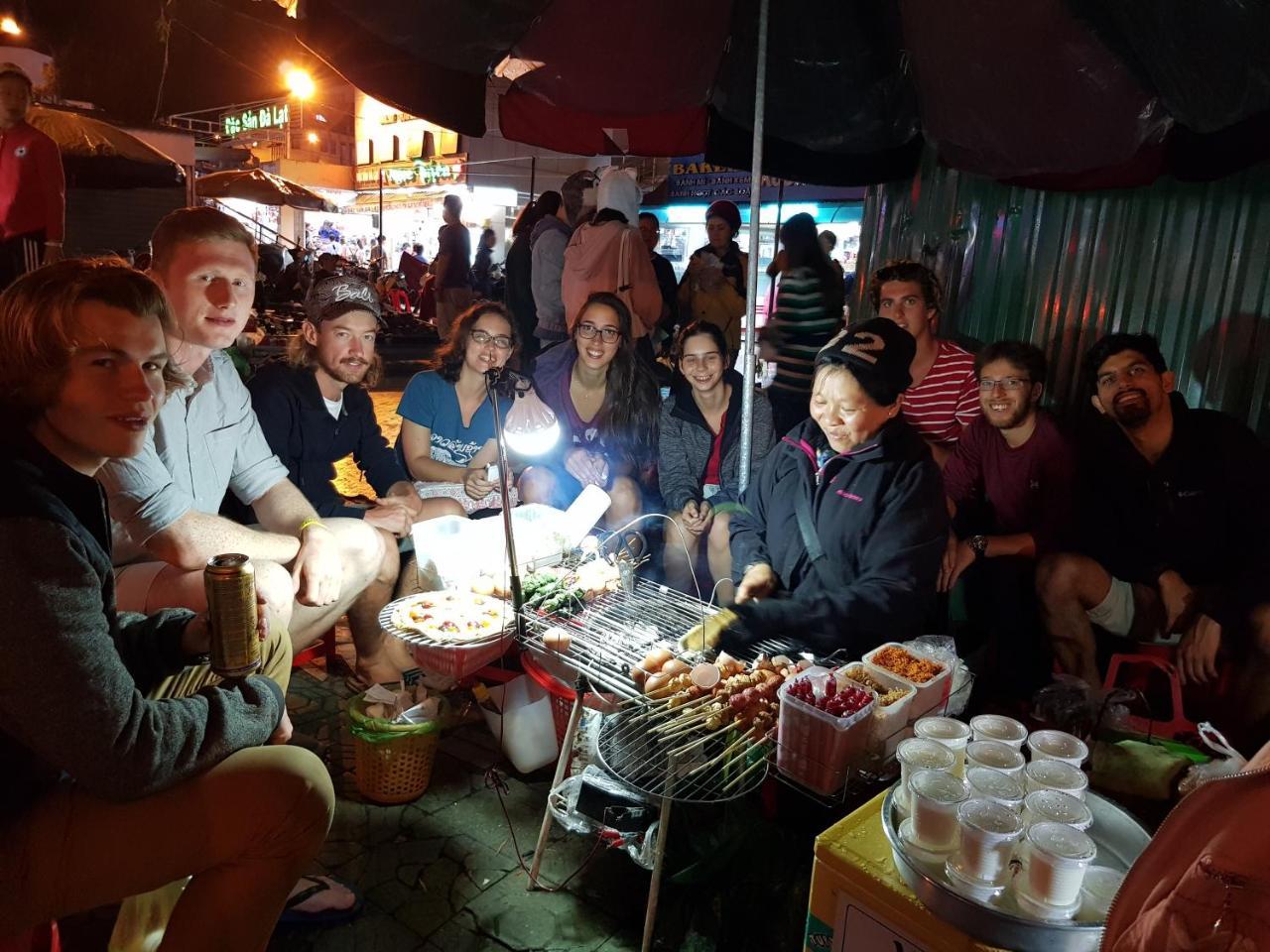 Tiny Tigers Hostel Да Лат Екстериор снимка